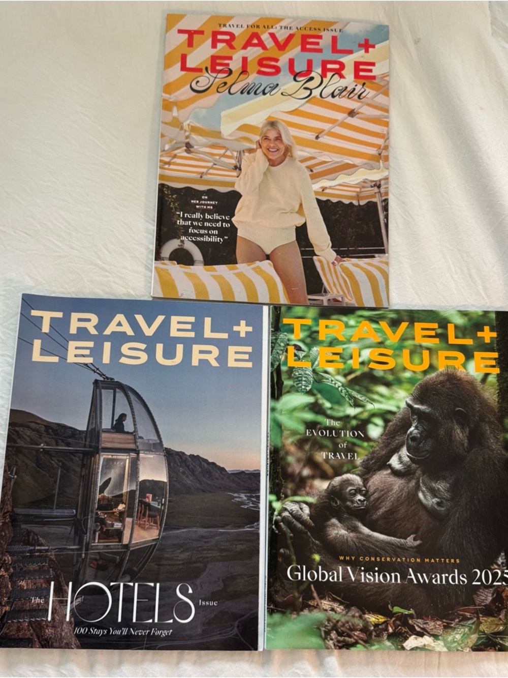 Magazine‎ - Assorted Covers (Yellow, Blue, Green)